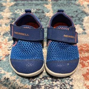 Merrell Water shoes toddler sz 4